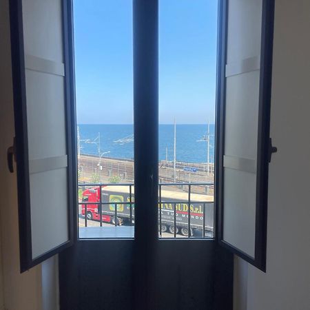 Sea View Apartment Catania Bagian luar foto