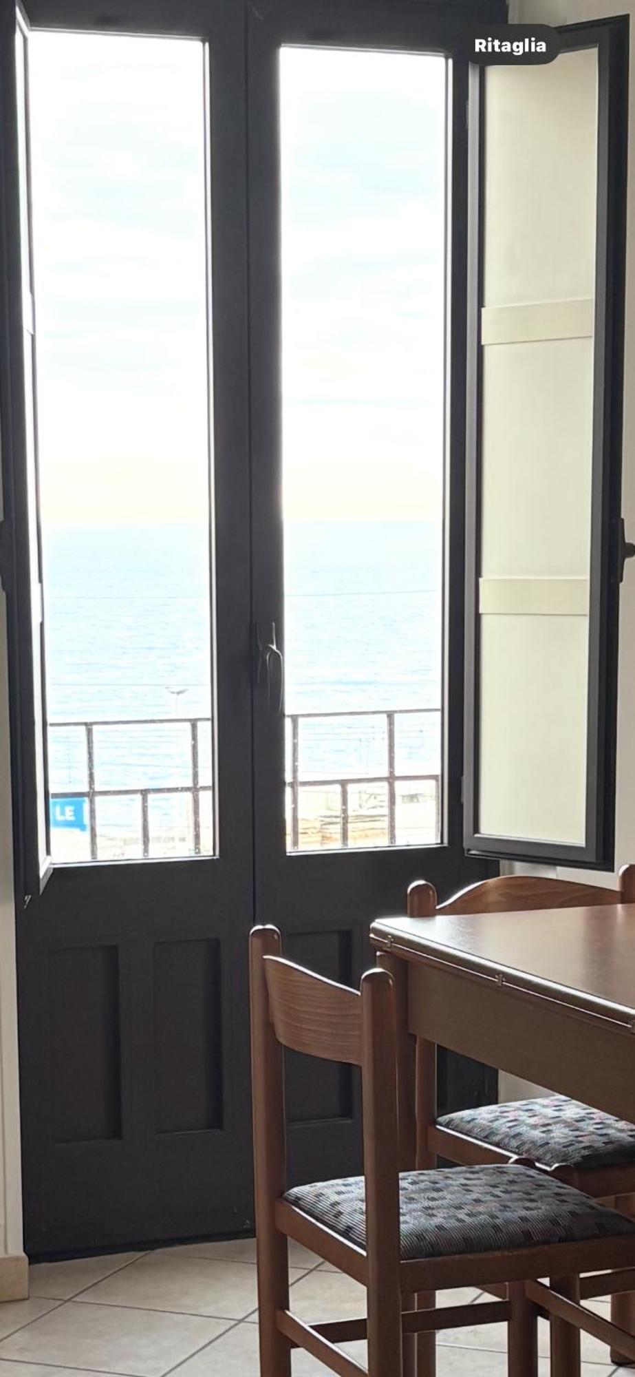 Sea View Apartment Catania Bagian luar foto